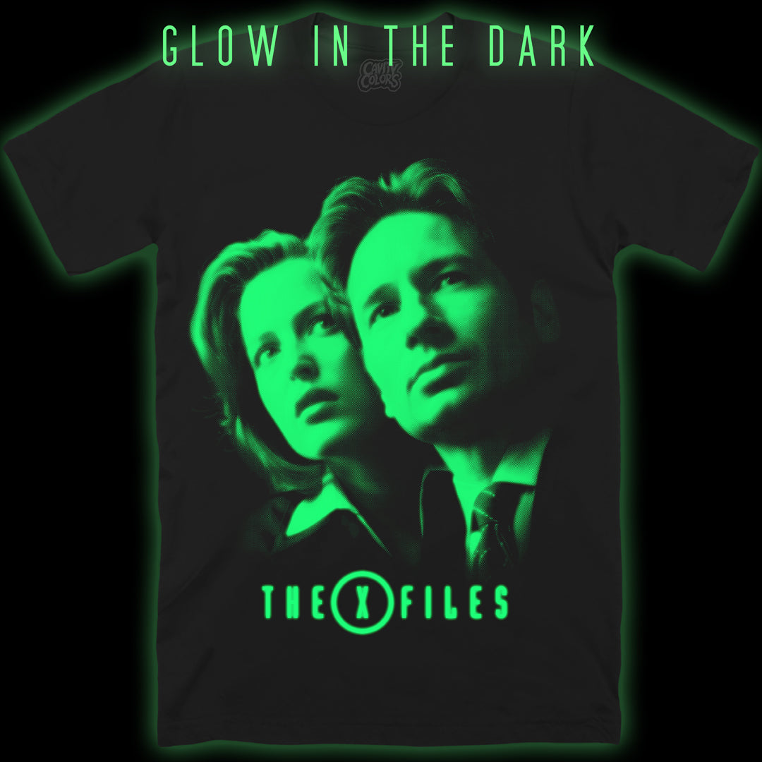 THE X-FILES: MULDER AND SCULLY - T-SHIRT (GLOW IN THE DARK)