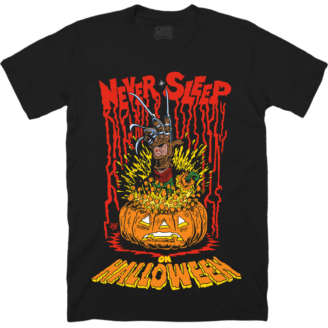 NEVER SLEEP ON HALLOWEEN - T-SHIRT